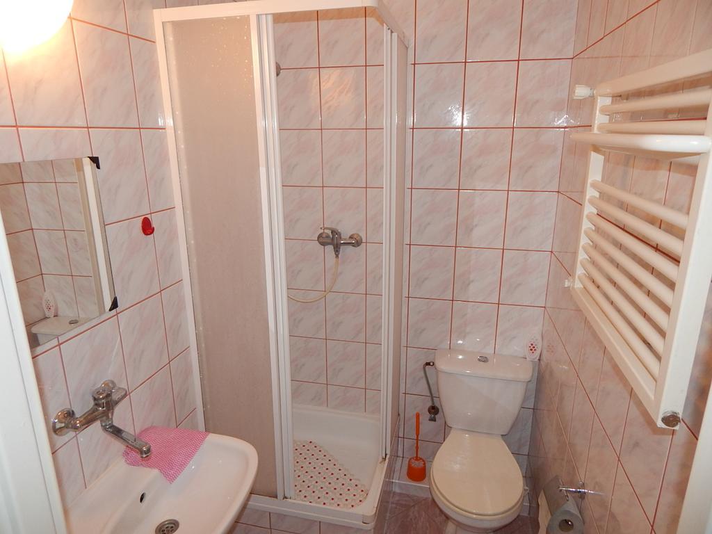 Apartament I Pokoje Aura Dom Wczasowy Darlowko Szoba fotó