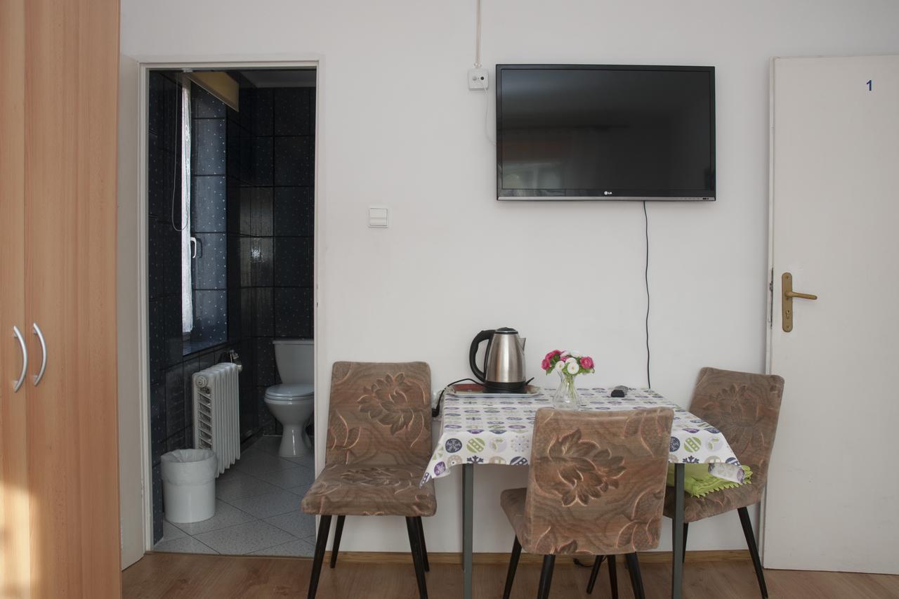Apartament I Pokoje Aura Dom Wczasowy Darlowko Kültér fotó
